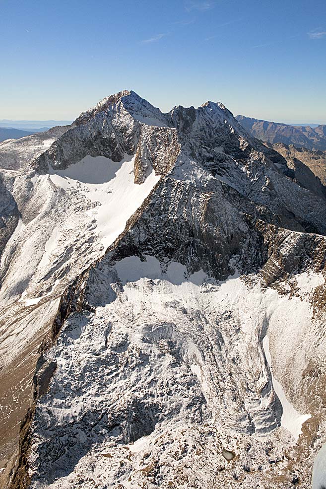 Pico Posets, glaciar de la Paul y el rocoso de los Gemelos.