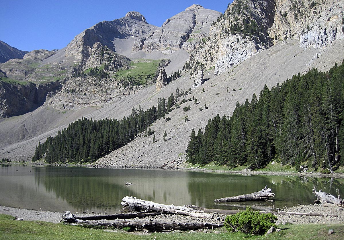 Ibón de Plan o Basa la Mora.