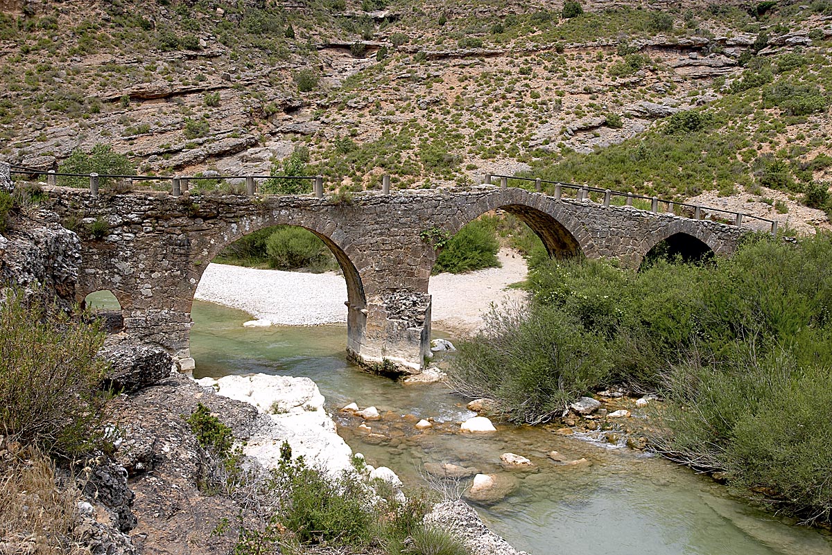 Puente Fuendebaños, Alquézar, Parque Cultural del río Vero. Alquézar. Barranco del río Vero.
