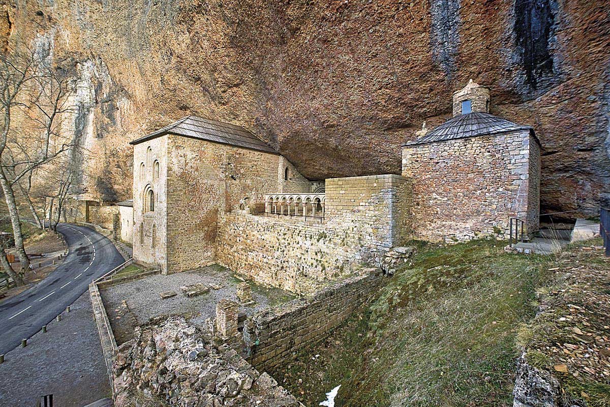 Ruta del Santo Grial en Huesca, San Juan de la Peña
